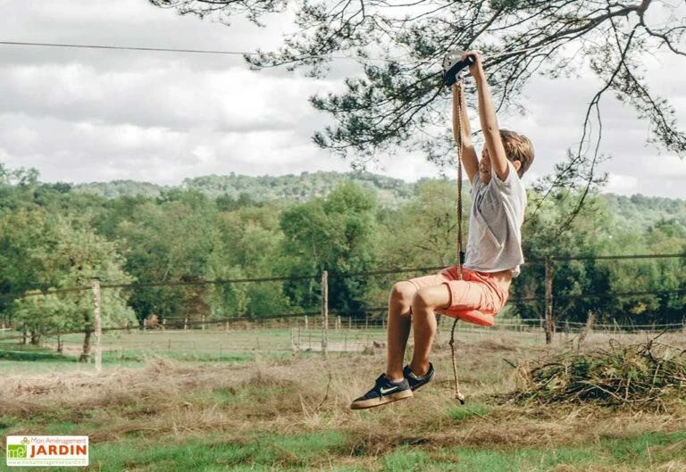 Portique Jardin Soldes Magasin -Portique Jardin Soldes Magasin tyrolienne enfant jardin fury 768x529 1